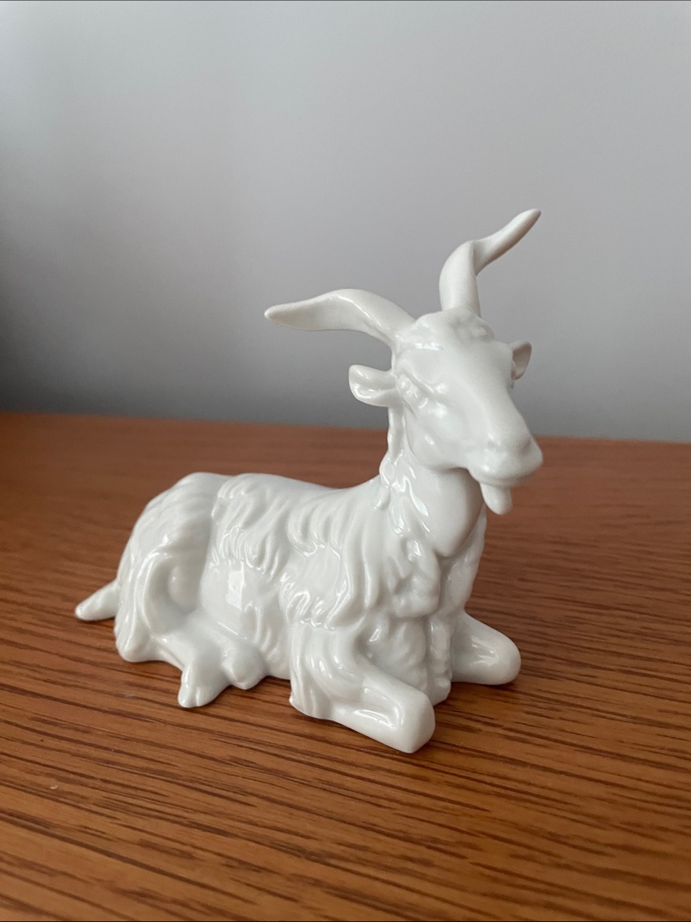White Ceramic Goat Figurine for Nativity scene - Schmid Santini - 1987